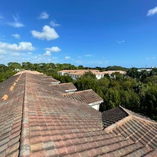 HOA-Townhome-Roof-Cleaning-in-West-Palm-Beach-FL 4