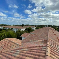 HOA-Townhome-Roof-Cleaning-in-West-Palm-Beach-FL 10